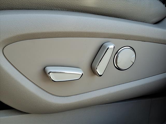 used 2023 Lincoln Nautilus car, priced at $32,461