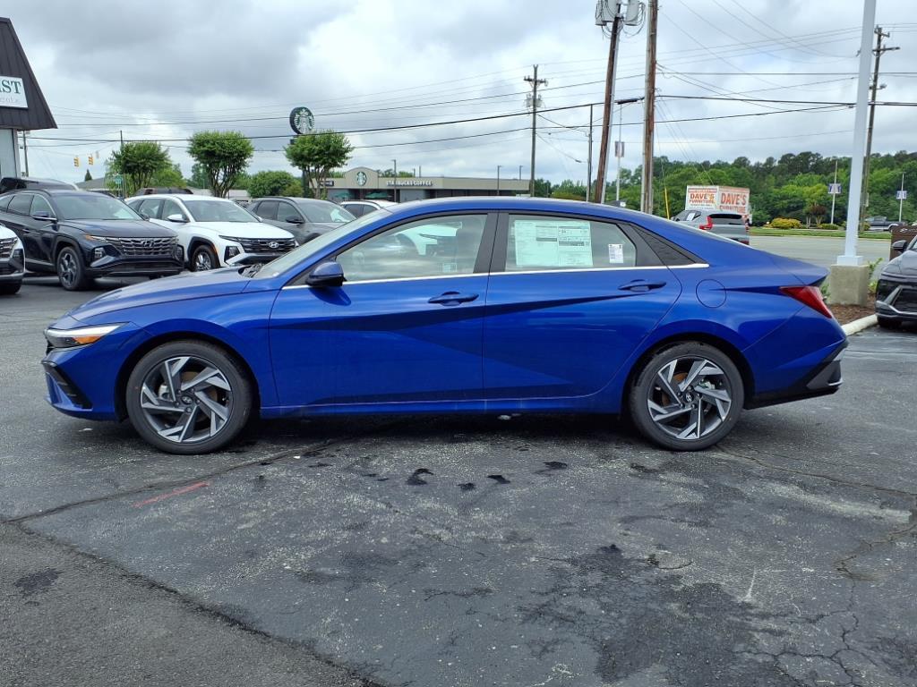 new 2025 Hyundai Elantra car, priced at $27,830