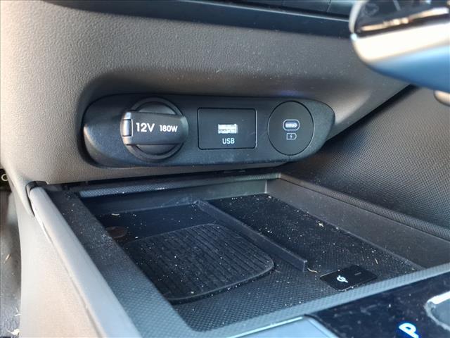 used 2025 Hyundai Elantra car