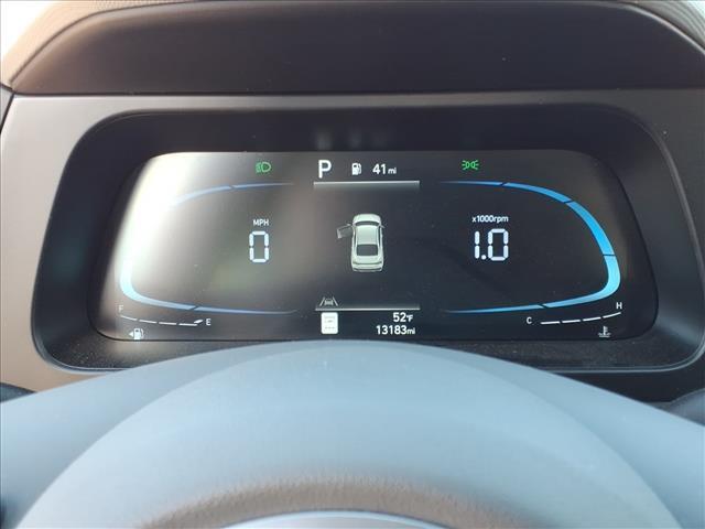 used 2025 Hyundai Elantra car