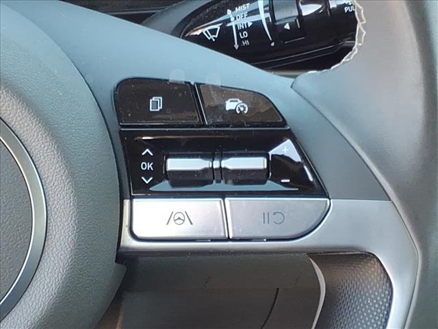 used 2025 Hyundai Elantra car