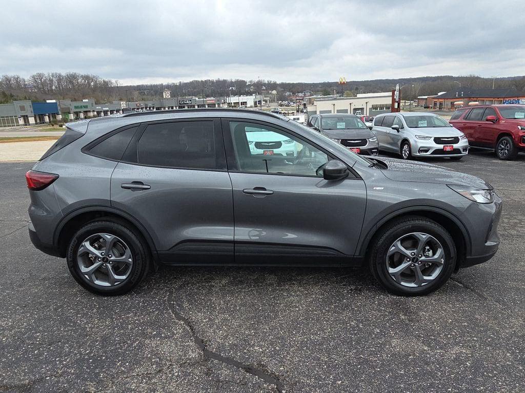 used 2025 Ford Escape car, priced at $24,643