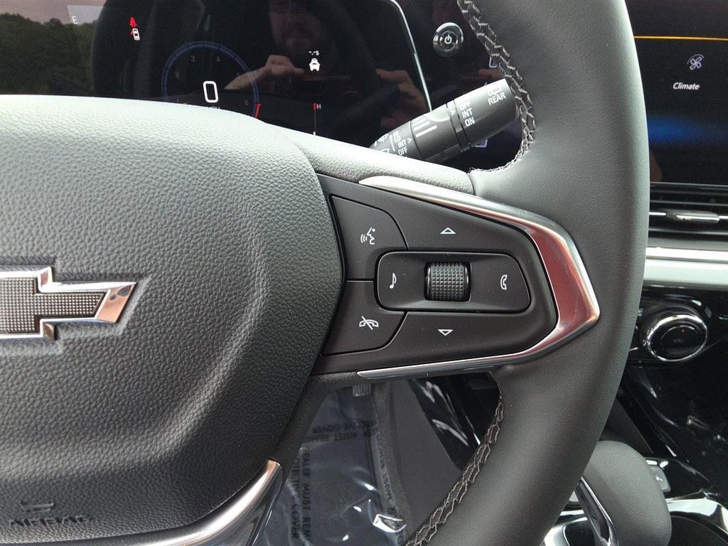 new 2026 Chevrolet Trax car, priced at $25,725