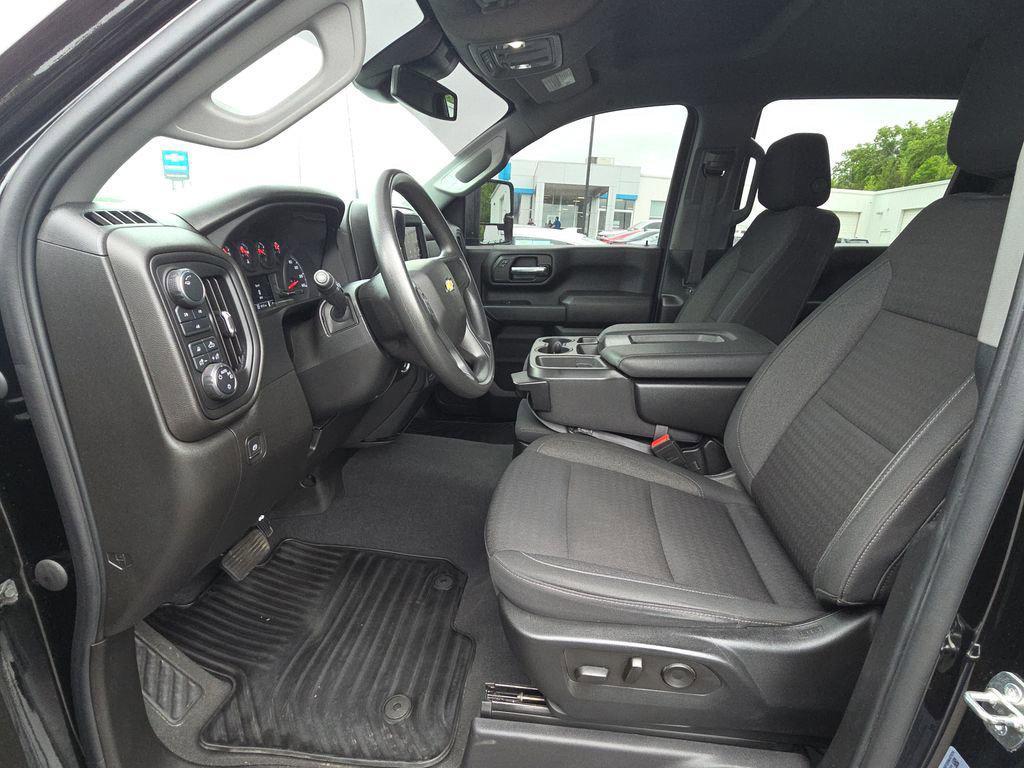 used 2024 Chevrolet Silverado 2500 car, priced at $44,975
