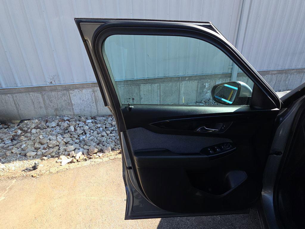 used 2024 Chevrolet TrailBlazer car, priced at $20,977