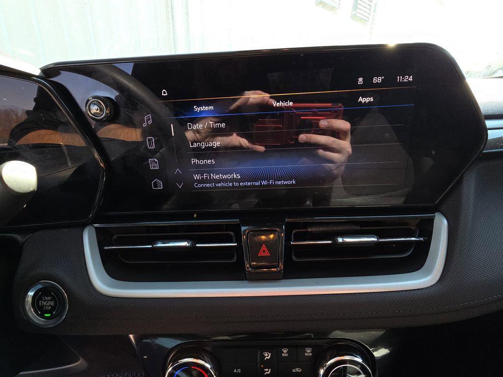 used 2024 Chevrolet TrailBlazer car, priced at $20,977