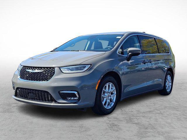 used 2023 Chrysler Pacifica car, priced at $24,360