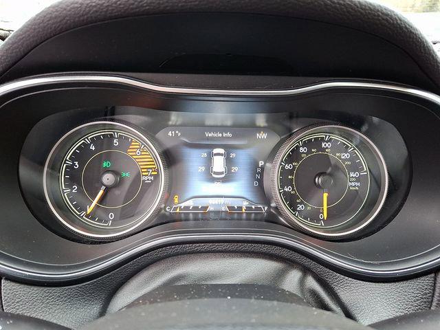 Bright White Clearcoat 2019 Jeep Cherokee Limited