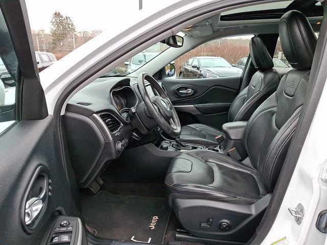 Bright White Clearcoat 2019 Jeep Cherokee Limited