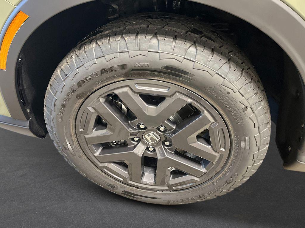 new 2026 Honda CR-V Hybrid car, priced at $38,663