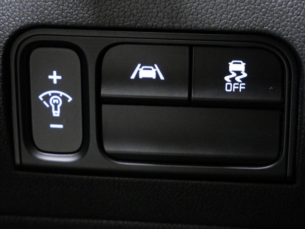 used 2023 Kia Sorento car, priced at $23,300