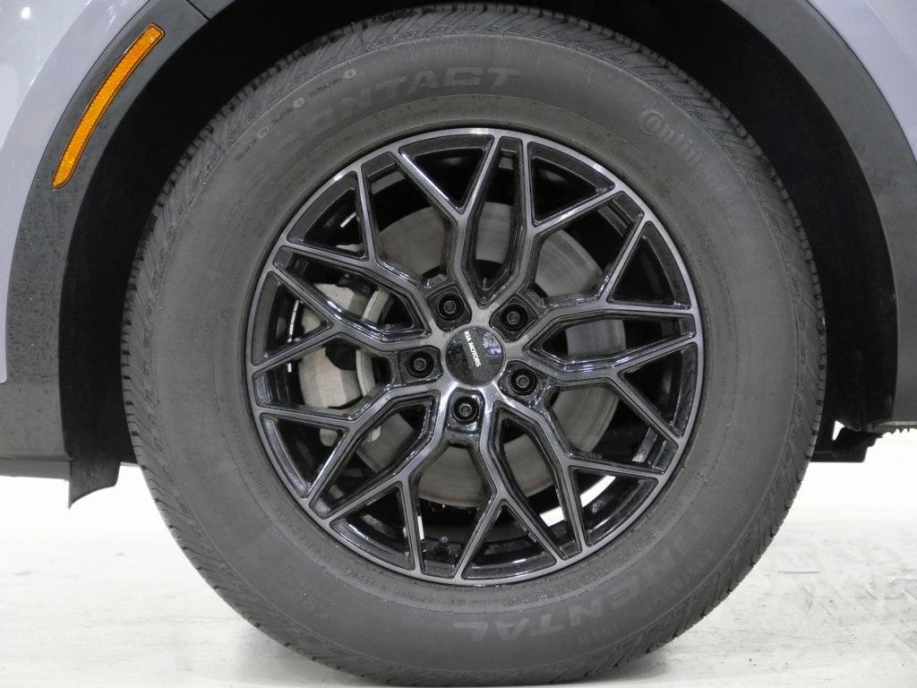 used 2023 Kia Sorento car, priced at $23,300