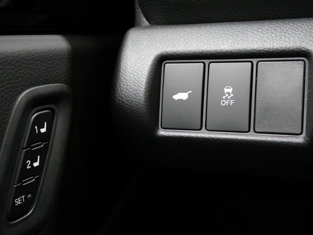 new 2025 Honda Pilot car, priced at $49,166