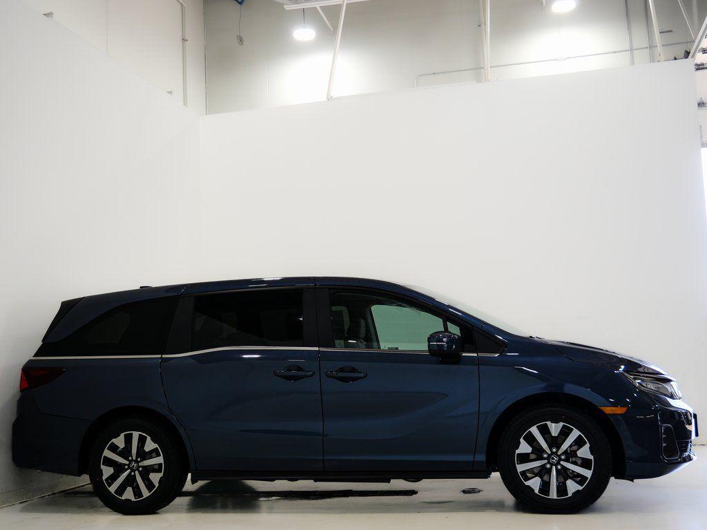 new 2026 Honda Odyssey car, priced at $41,637