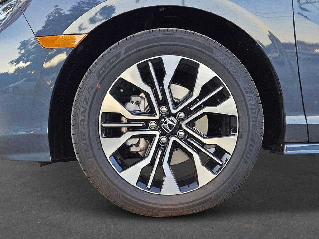 new 2026 Honda Odyssey car, priced at $47,351