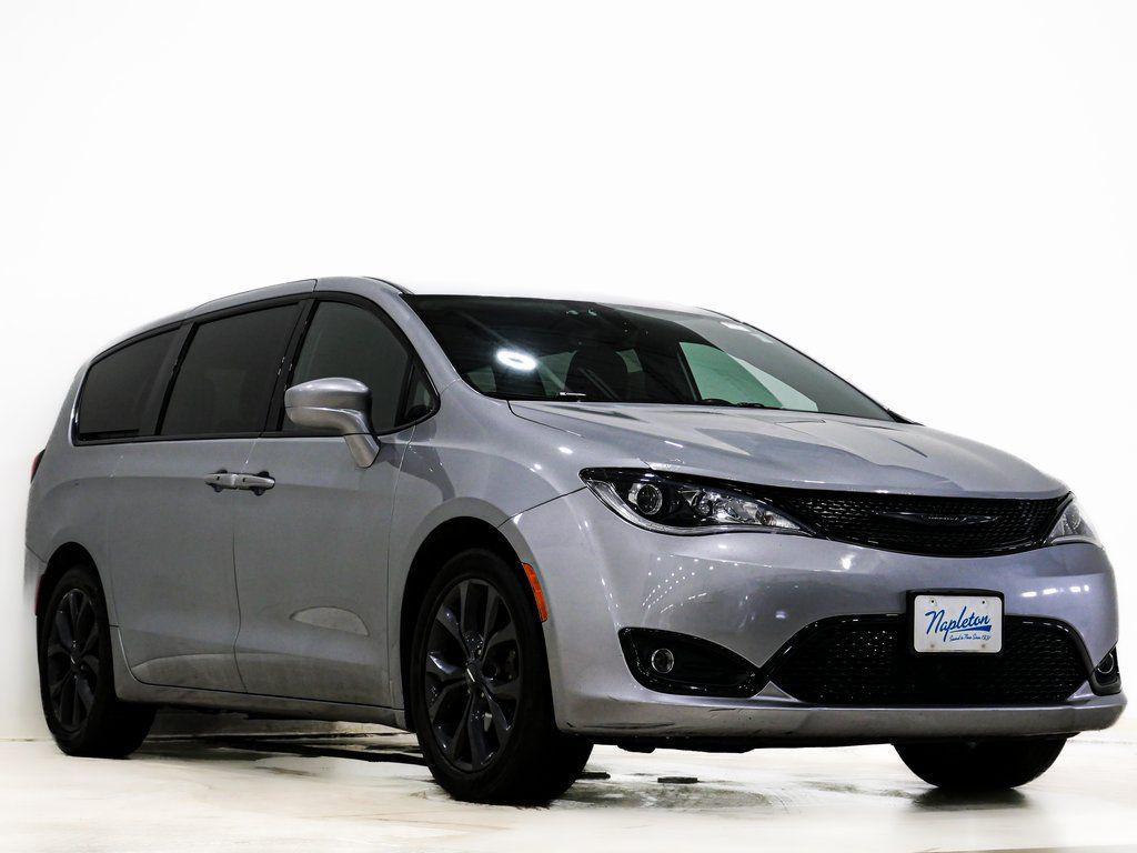 used 2020 Chrysler Pacifica car, priced at $14,900