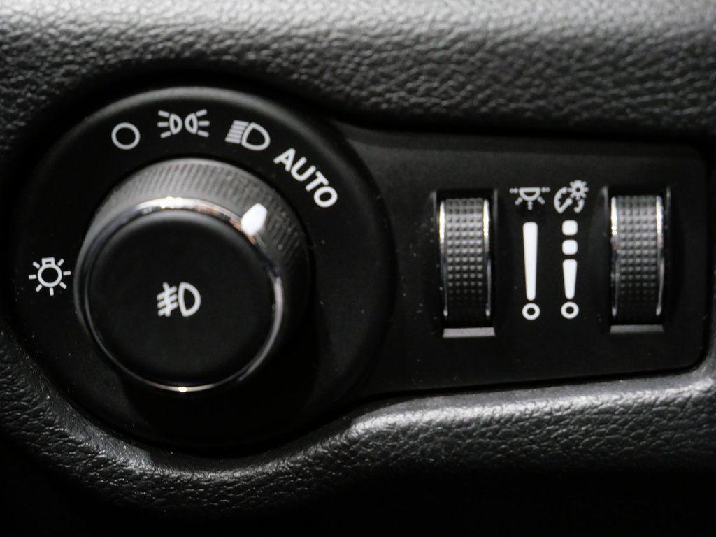 used 2020 Chrysler Pacifica car, priced at $14,900