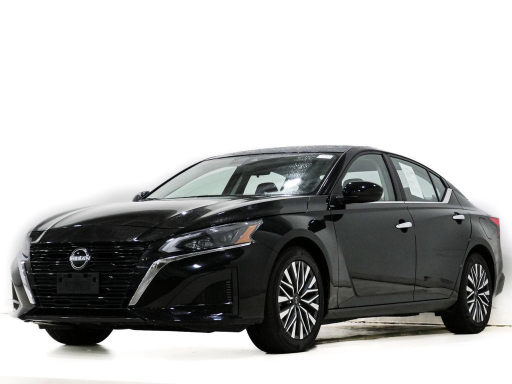 used 2024 Nissan Altima car, priced at $18,500