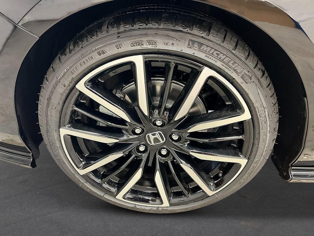 new 2025 Honda Accord Hybrid car, priced at $37,665