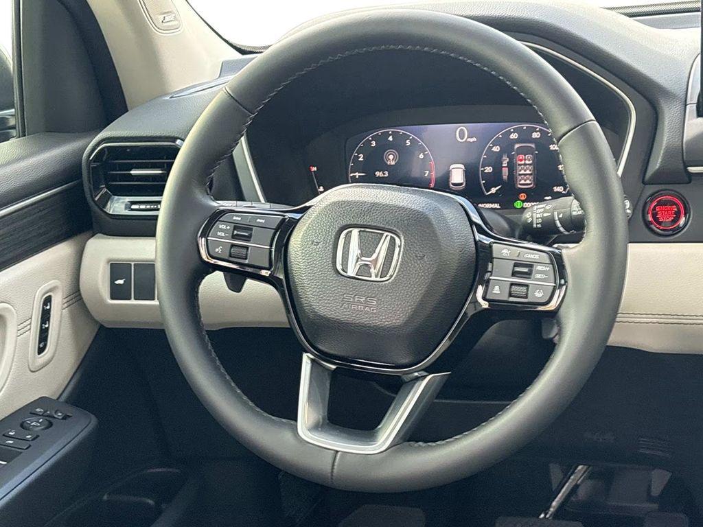 new 2026 Honda Pilot car, priced at $50,190