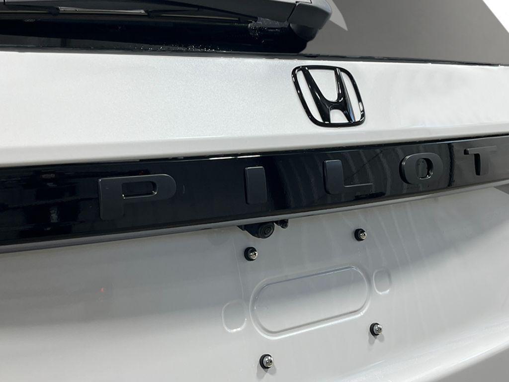 new 2026 Honda Pilot car, priced at $50,190