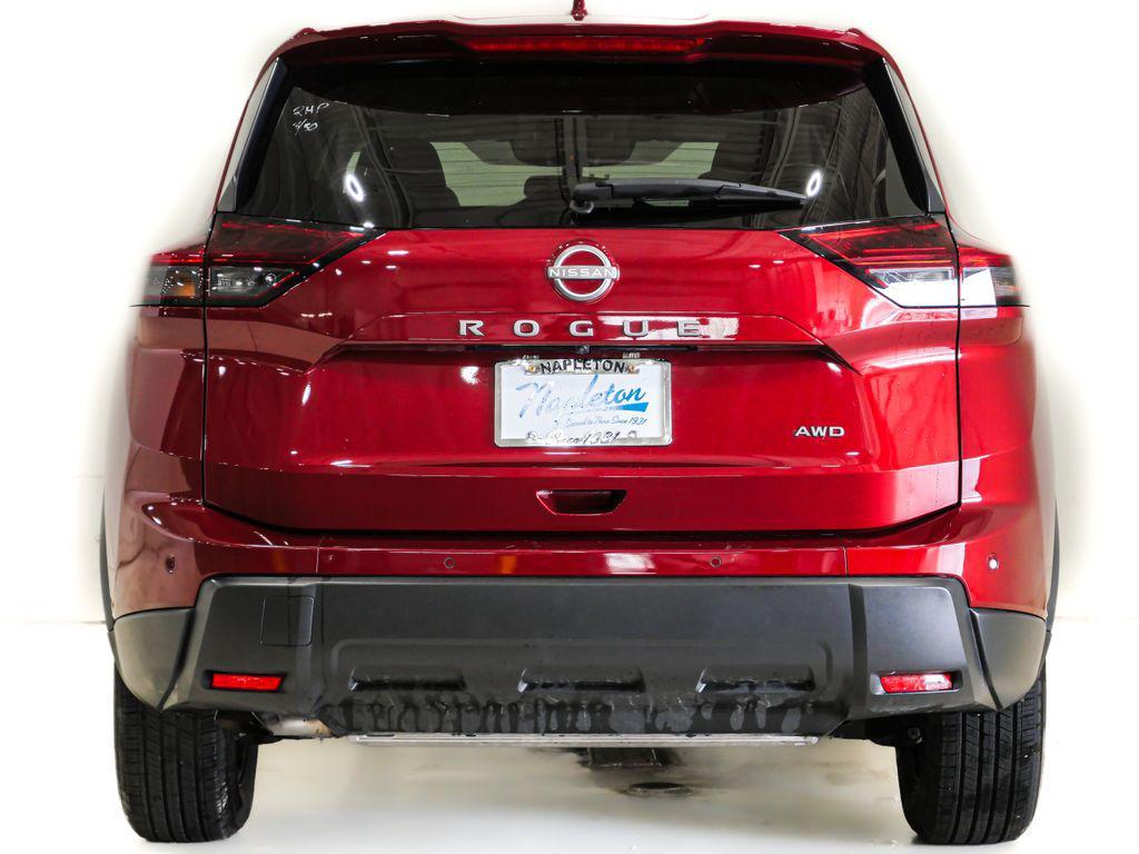 used 2025 Nissan Rogue car, priced at $22,400