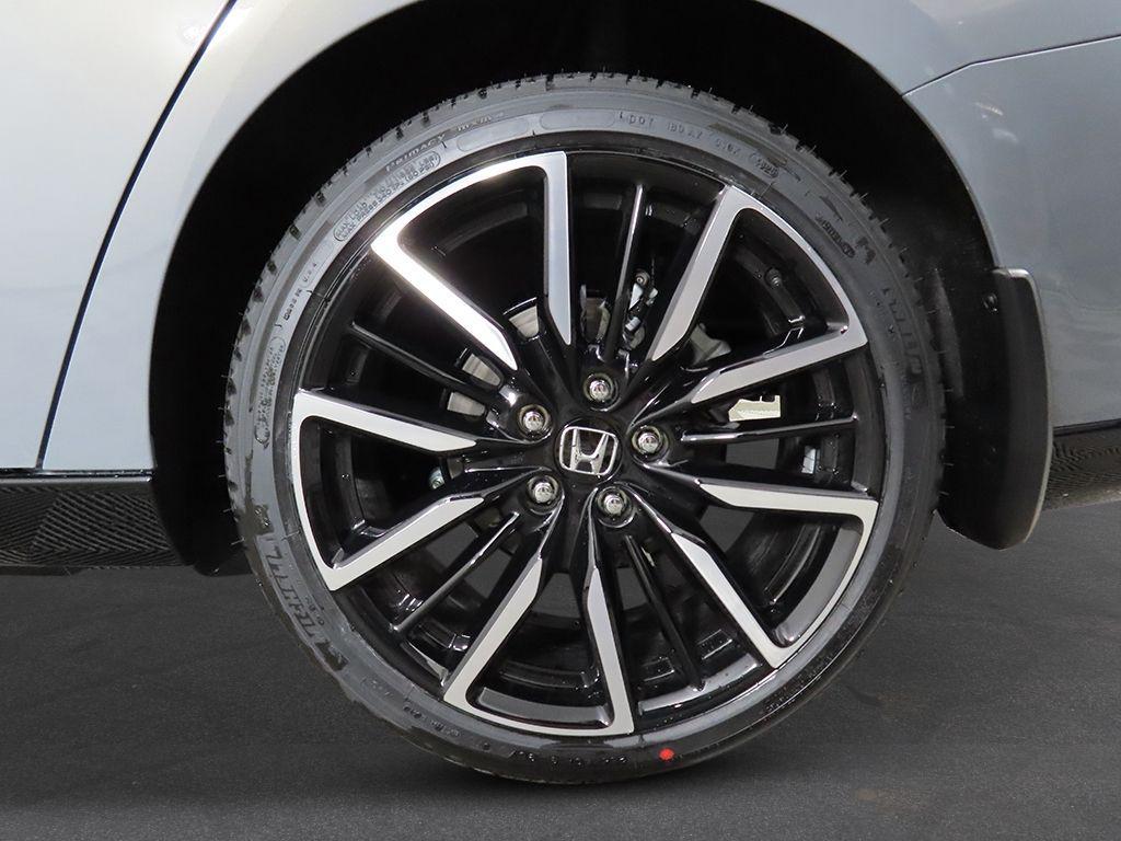 new 2026 Honda Accord Hybrid car, priced at $37,846