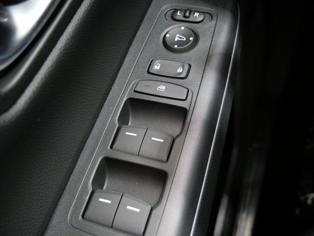 new 2026 Honda CR-V Hybrid car, priced at $40,014