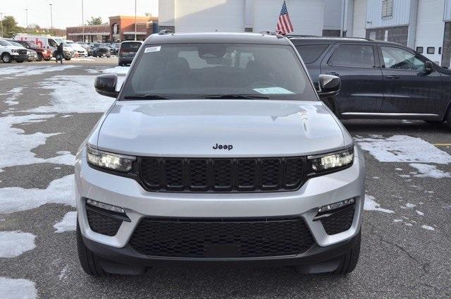 new 2025 Jeep Grand Cherokee car, priced at $53,735