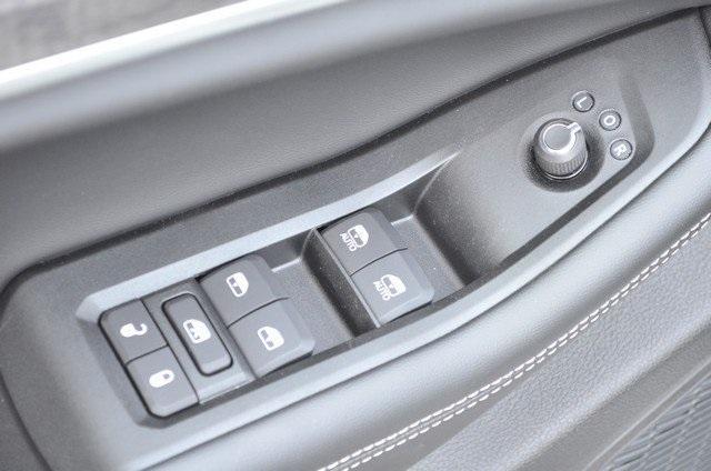 new 2025 Jeep Grand Cherokee car, priced at $53,735