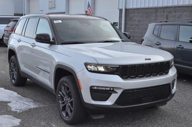 new 2025 Jeep Grand Cherokee car, priced at $53,735