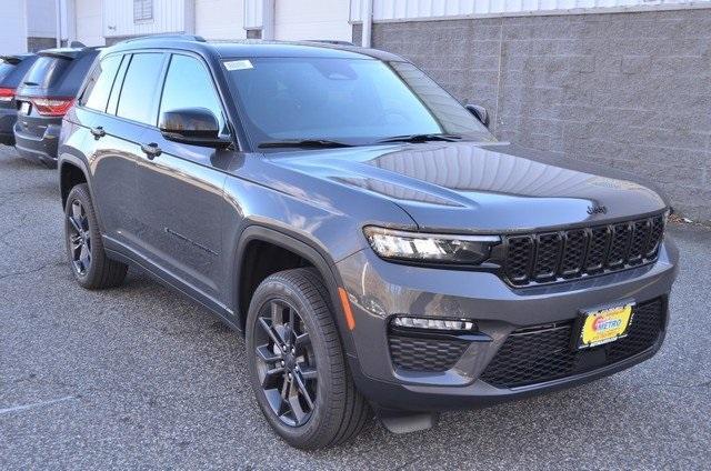 new 2025 Jeep Grand Cherokee car, priced at $53,735