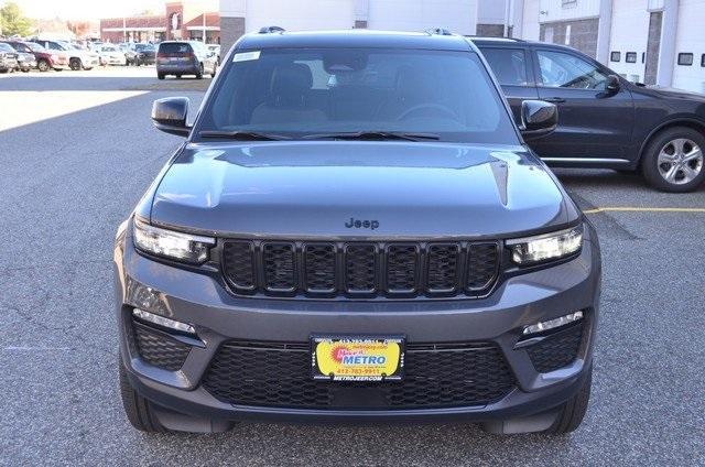 new 2025 Jeep Grand Cherokee car, priced at $53,735