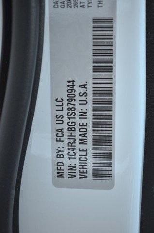 new 2025 Jeep Grand Cherokee car, priced at $53,640