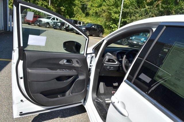 new 2026 Chrysler Pacifica car, priced at $49,350