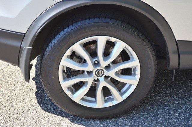 used 2022 Nissan Rogue Sport car, priced at $18,987