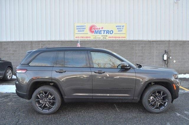 new 2025 Jeep Grand Cherokee car, priced at $54,235