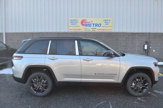new 2025 Jeep Grand Cherokee car, priced at $54,235