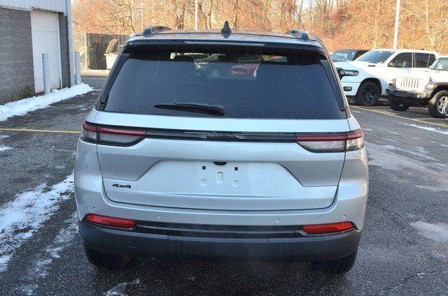 new 2025 Jeep Grand Cherokee car, priced at $54,235