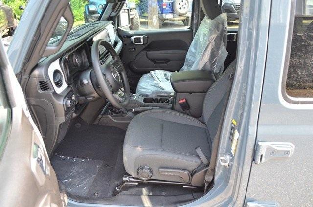 new 2025 Jeep Wrangler car, priced at $46,345