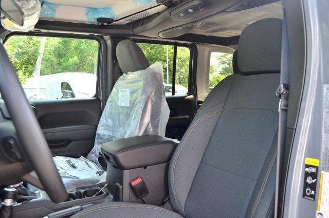 new 2025 Jeep Wrangler car, priced at $46,345