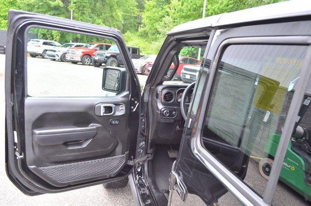 used 2025 Jeep Wrangler car, priced at $38,776