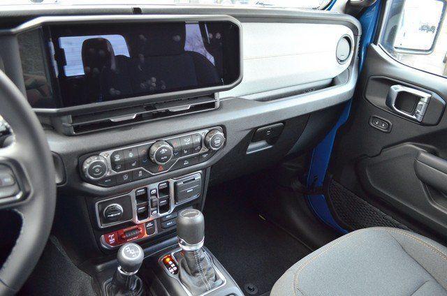 new 2026 Jeep Gladiator car, priced at $57,315