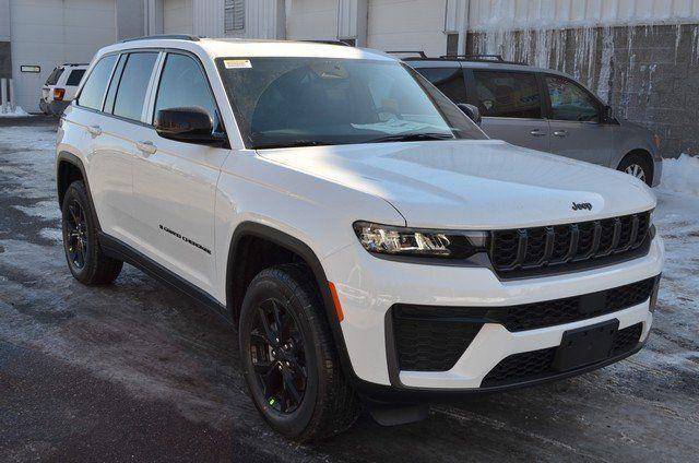 new 2026 Jeep Grand Cherokee car, priced at $48,155