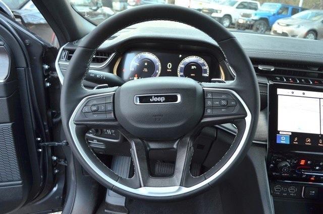 new 2025 Jeep Grand Cherokee car, priced at $55,660