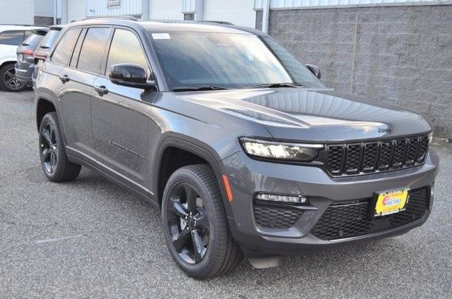 new 2025 Jeep Grand Cherokee car, priced at $55,660