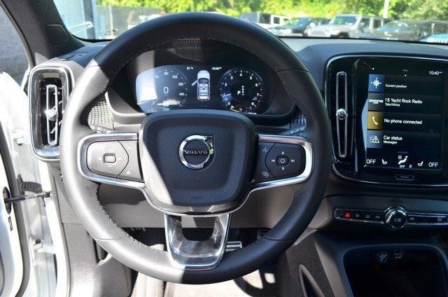 used 2022 Volvo XC40 car, priced at $26,987