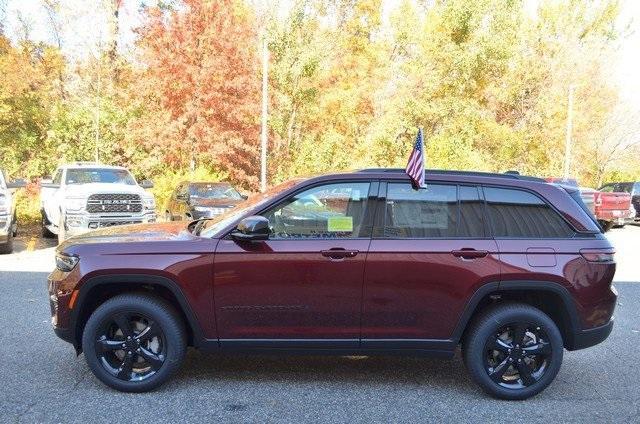 new 2025 Jeep Grand Cherokee car, priced at $54,510
