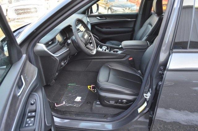 new 2025 Jeep Grand Cherokee car, priced at $54,510