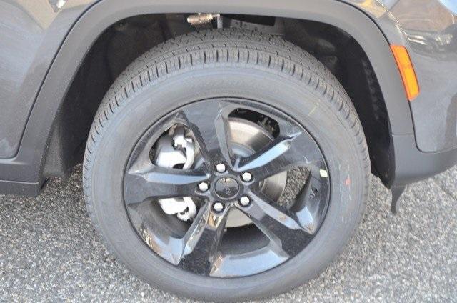 new 2025 Jeep Grand Cherokee car, priced at $54,510